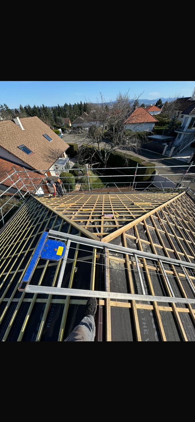 Pose d’un écran sous-toiture